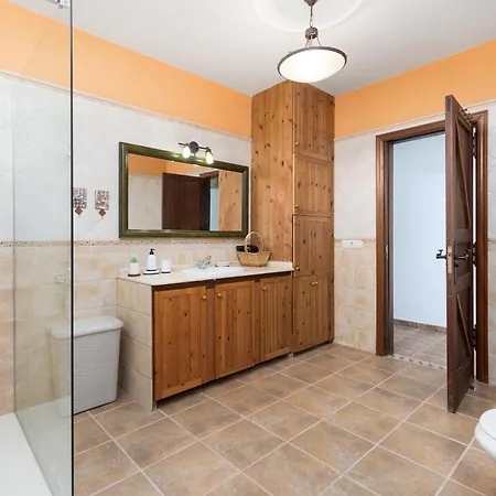 Holiday home Home2book Casa Maria Rustic Escape In Villaverde La Oliva