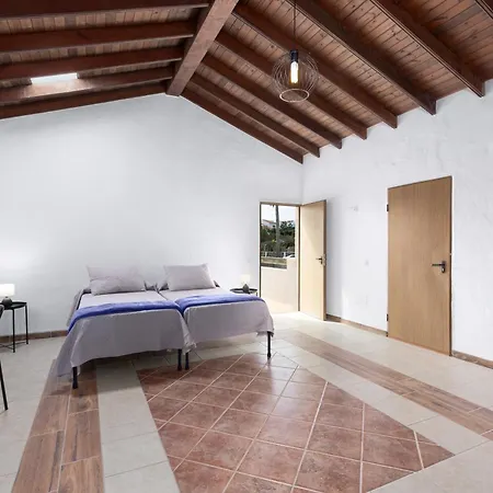 Holiday home Home2book Casa Maria Rustic Escape In Villaverde