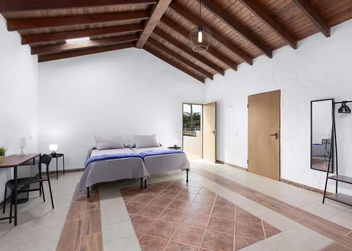 Дом отдыха Home2Book Casa Maria Rustic Escape In Villaverde